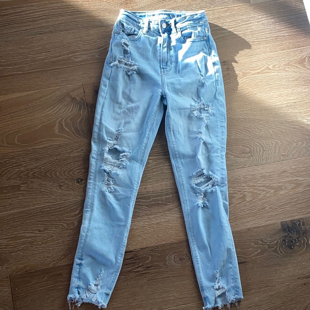 American eagle girls ripped blue Jean